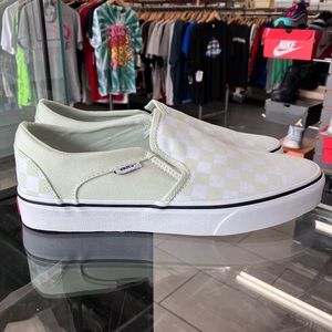 NEW Women's Vans Checkerboard Slip-On Shoes Light Green /White Canvas Size 9